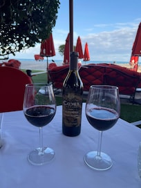 Por do sol maravilhoso no bar da praia