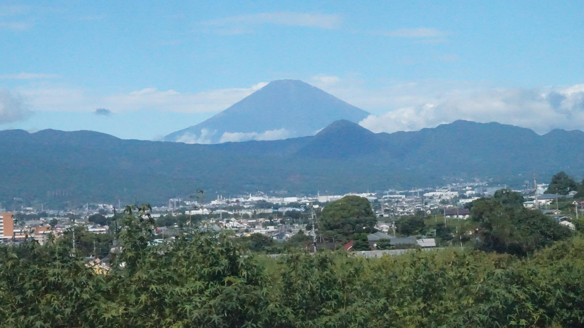 主寝室から見える富士山