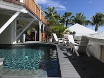 The quiet pool, from the shaded sitting area