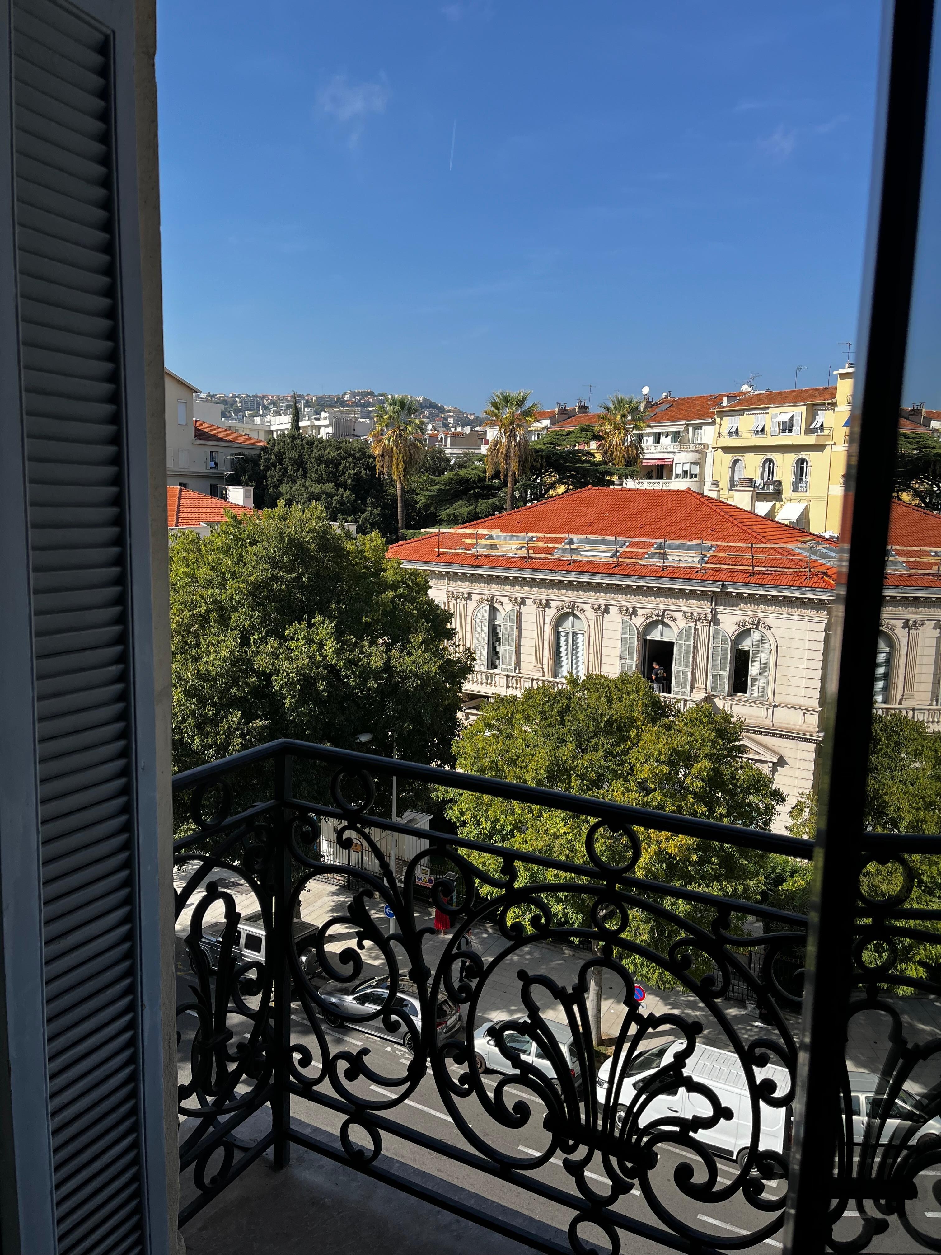 Udsigten fra vor lille balkon.