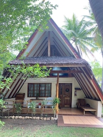 “Sampaguita” bungalow