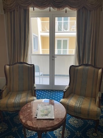 De ma chambre 
Aucune vue 
Il faut sortir sur le balcon pour apercevoir le ciel