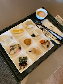 還有很多選項,各有特色的地方料理