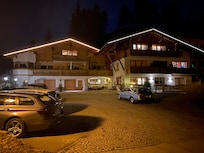 Aussenansicht nachts