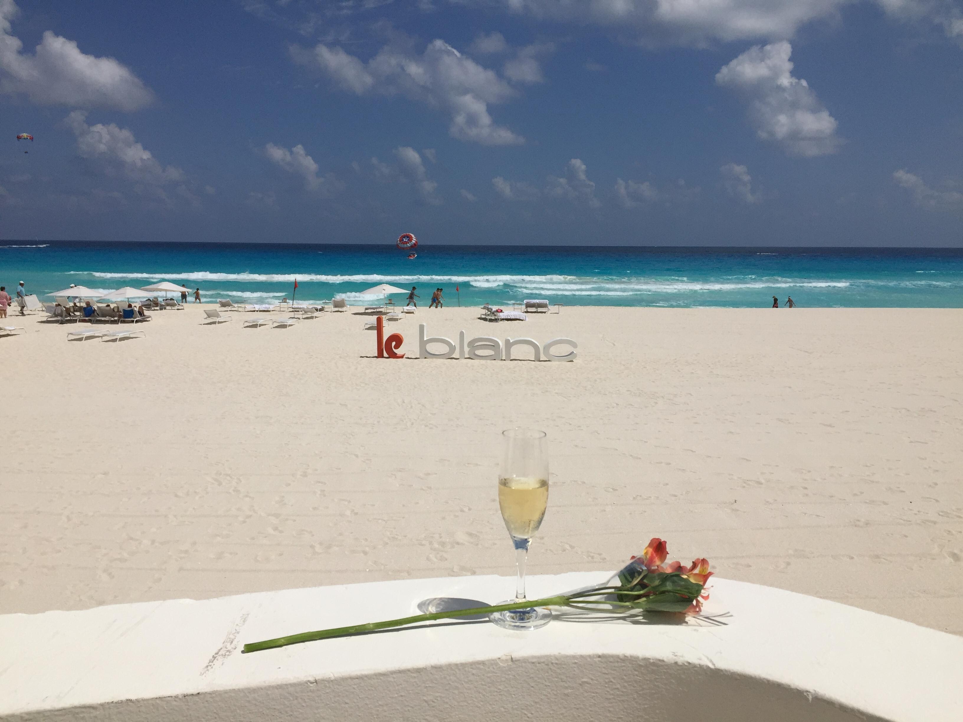 Welcome drink and flowers for the ladies :)