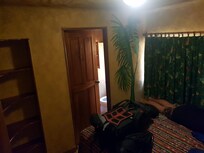 Zimmer von der Eingangstüre aus