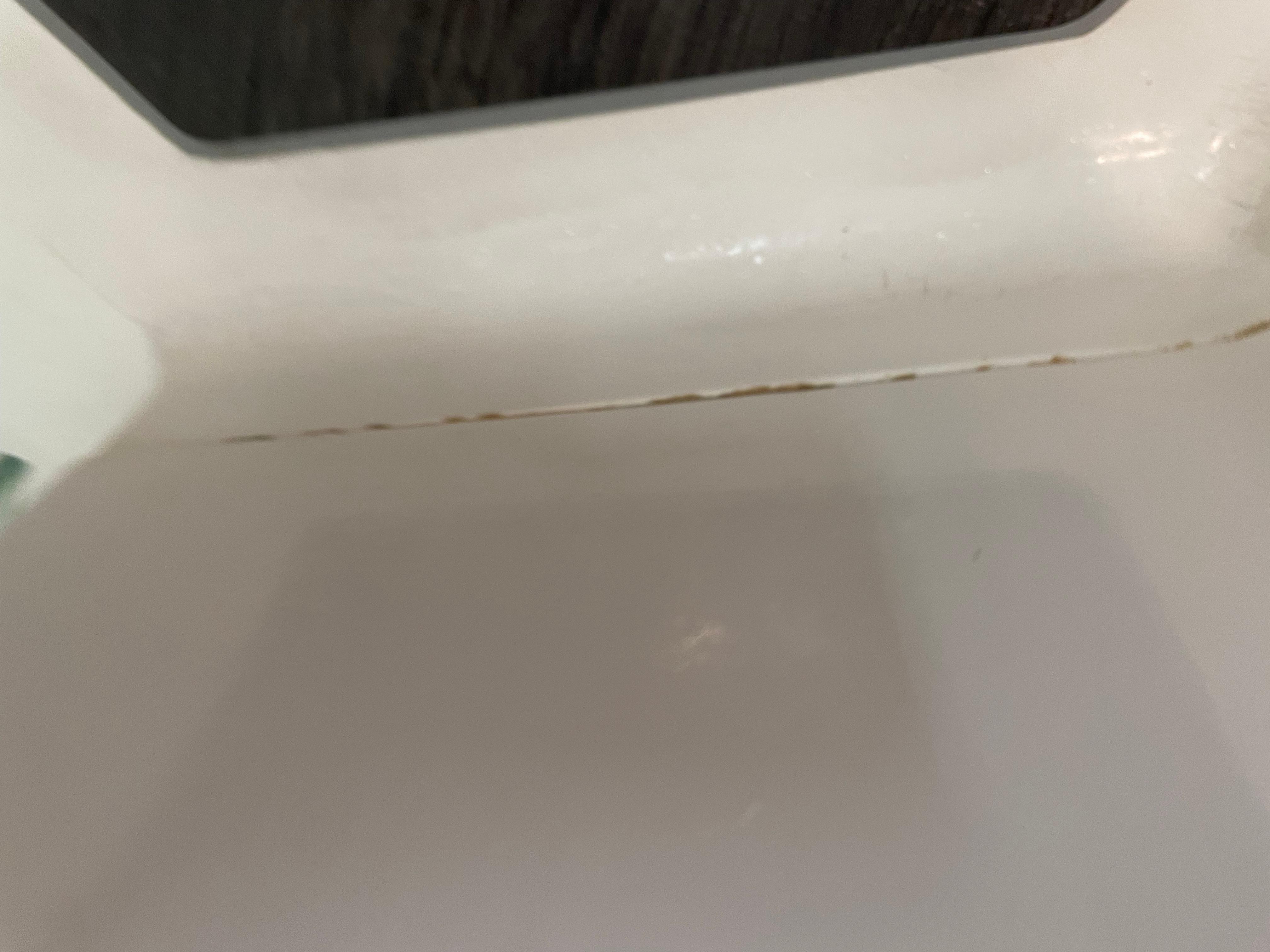 Moisissure autour su bac de douche 