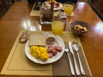 Petit-déjeuner buffet varié