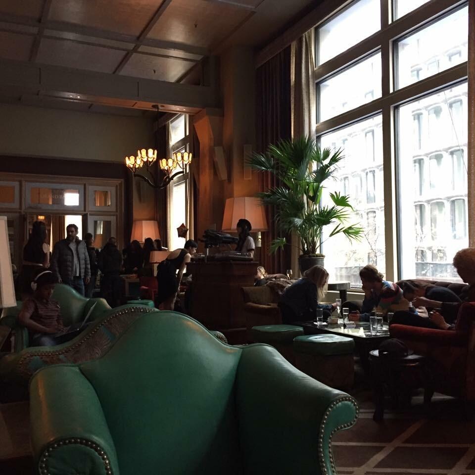 Electic lounge area....FUN!!