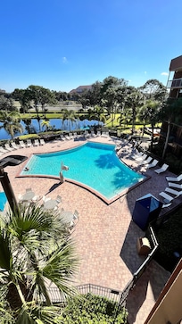 Einer der beiden Pools