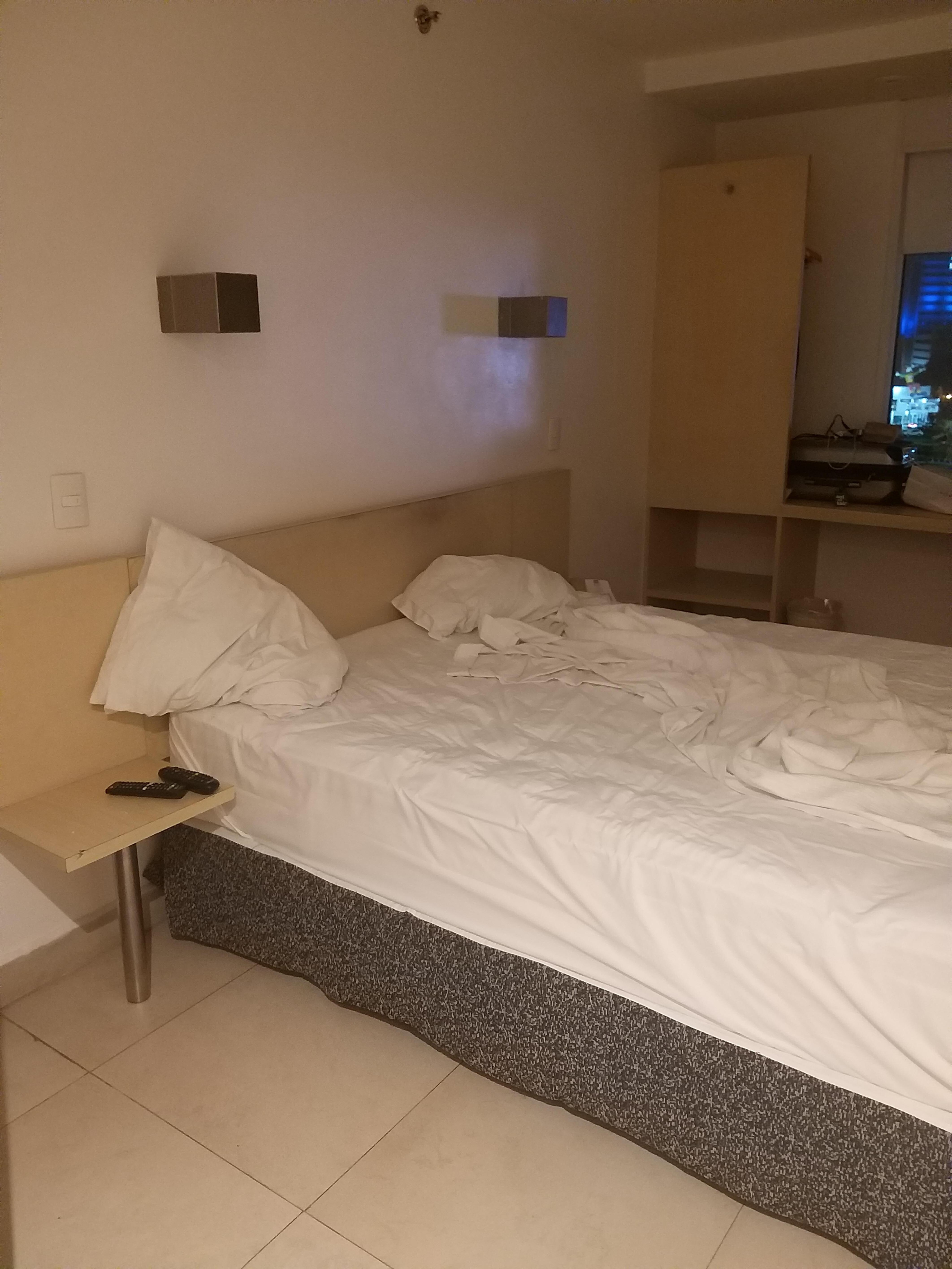 Paredes y piso sucios