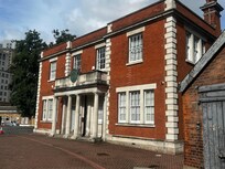 Hotellbyggnad 2. Invändigt enligt bilder..