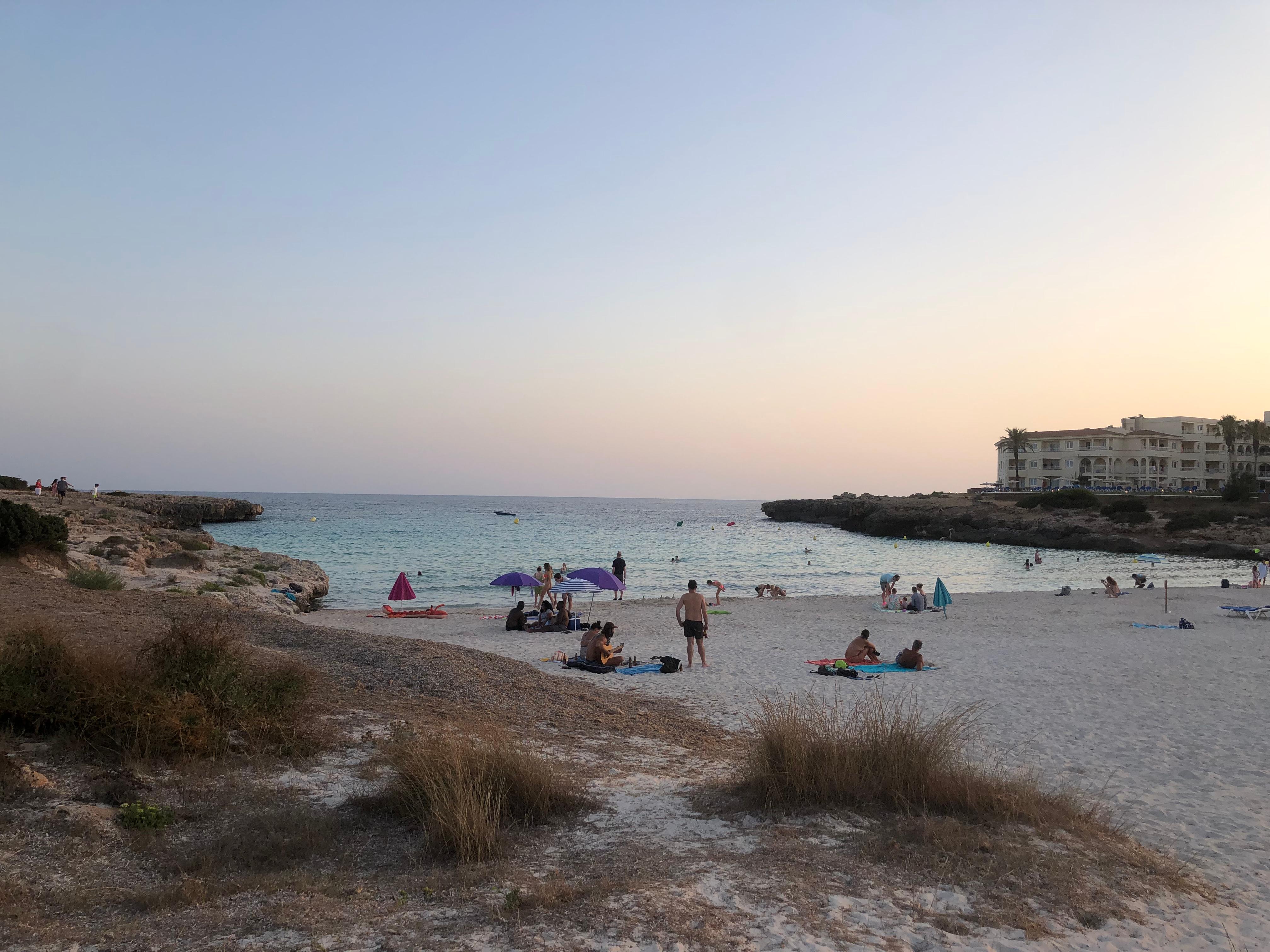 La plage proche de l’hôtel 