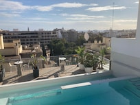 Fin pool / sol terrasse på taget.