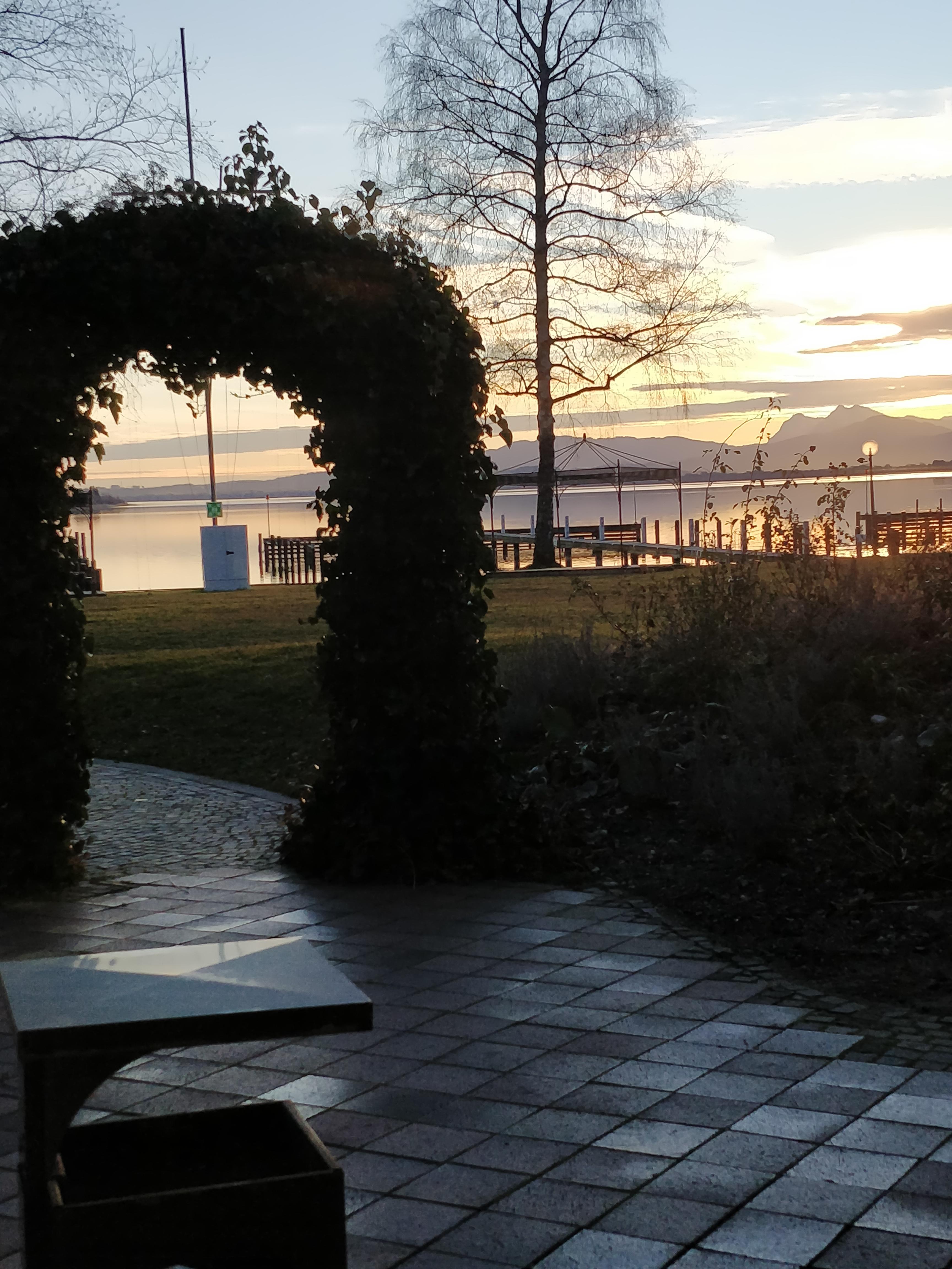 yachthotel chiemsee pool