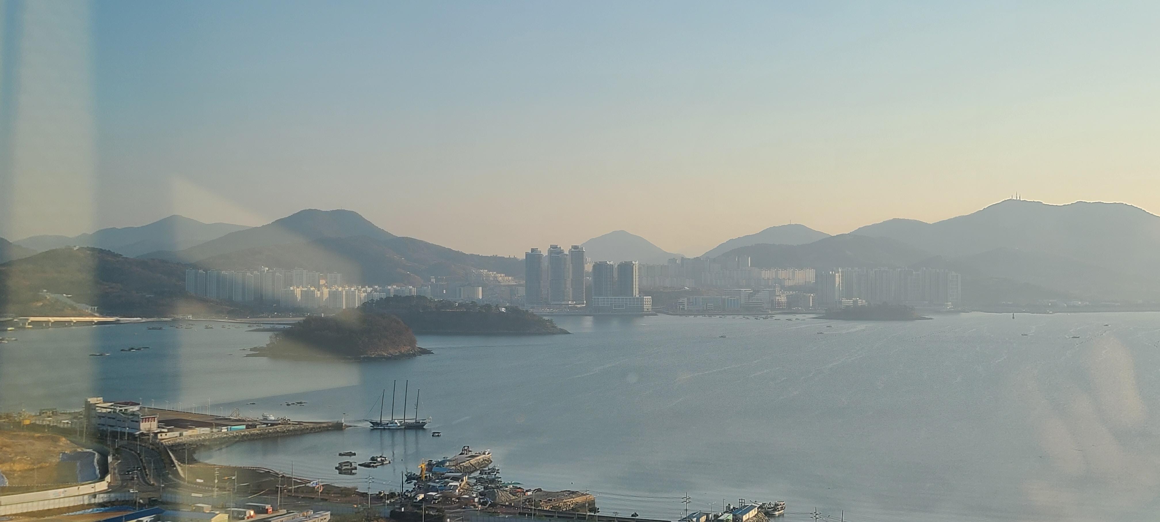객실에서 보이는 바다