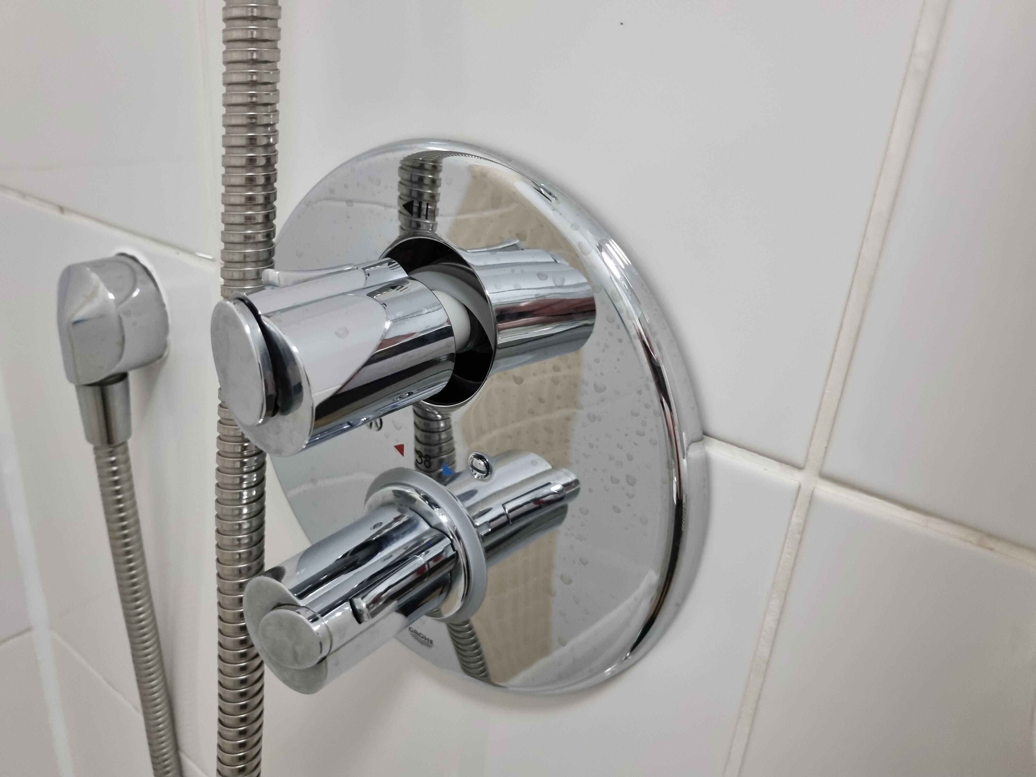 Shower missing a sealing cap.