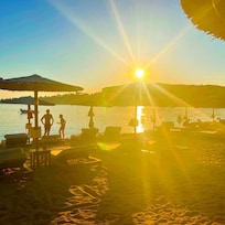 På Kolios beach.