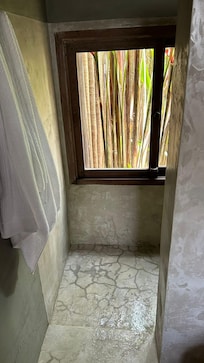 box sem porta molha tudo