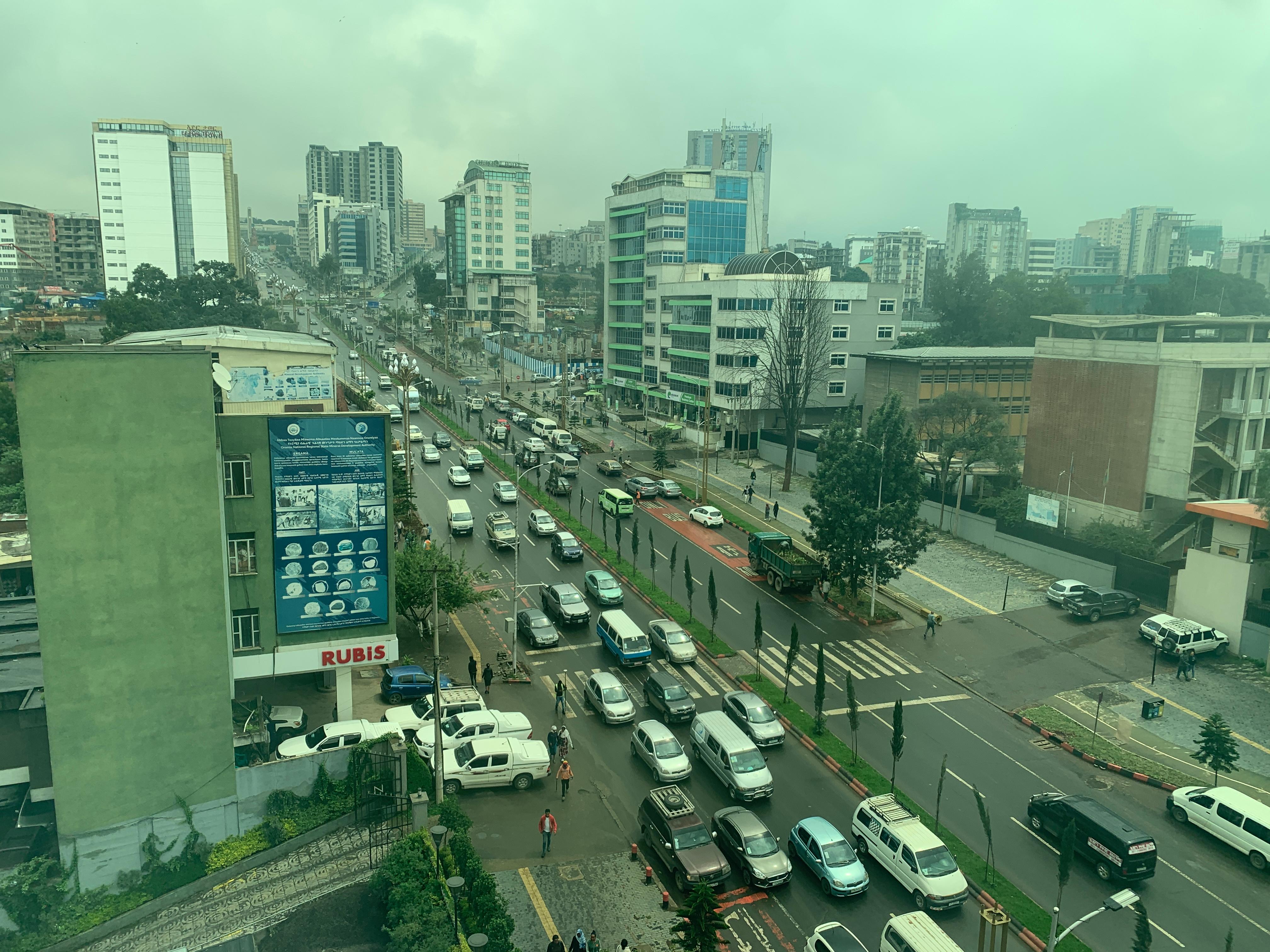 noisy & terrible exhaust gas roadside