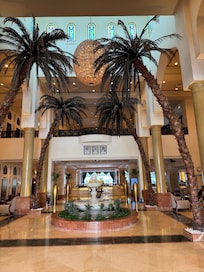 Reception lobby, very opulent