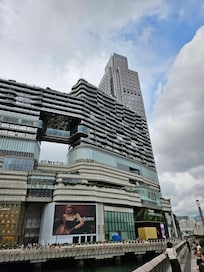 Artus facade with wavy balconies