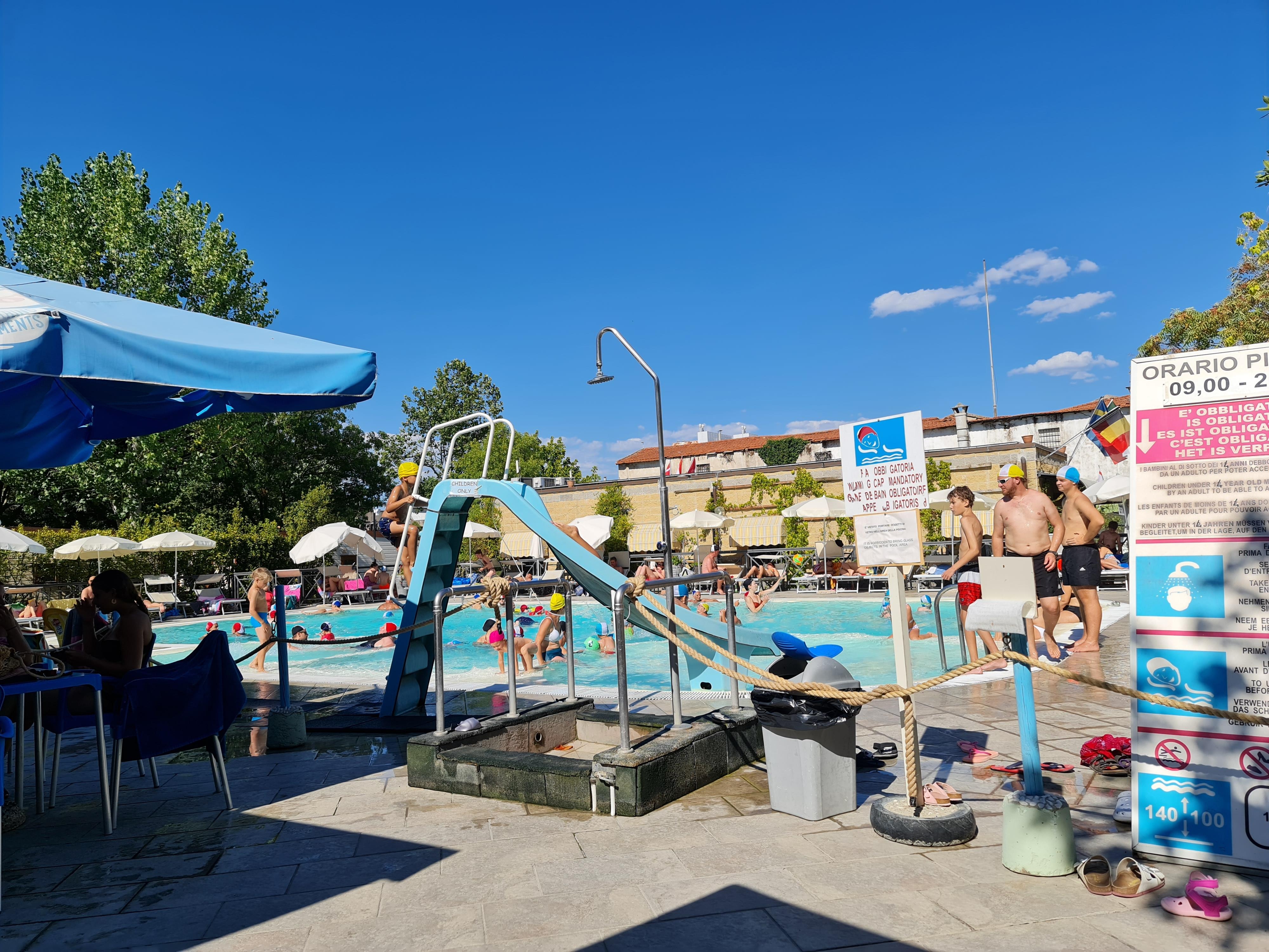 Swimming pool