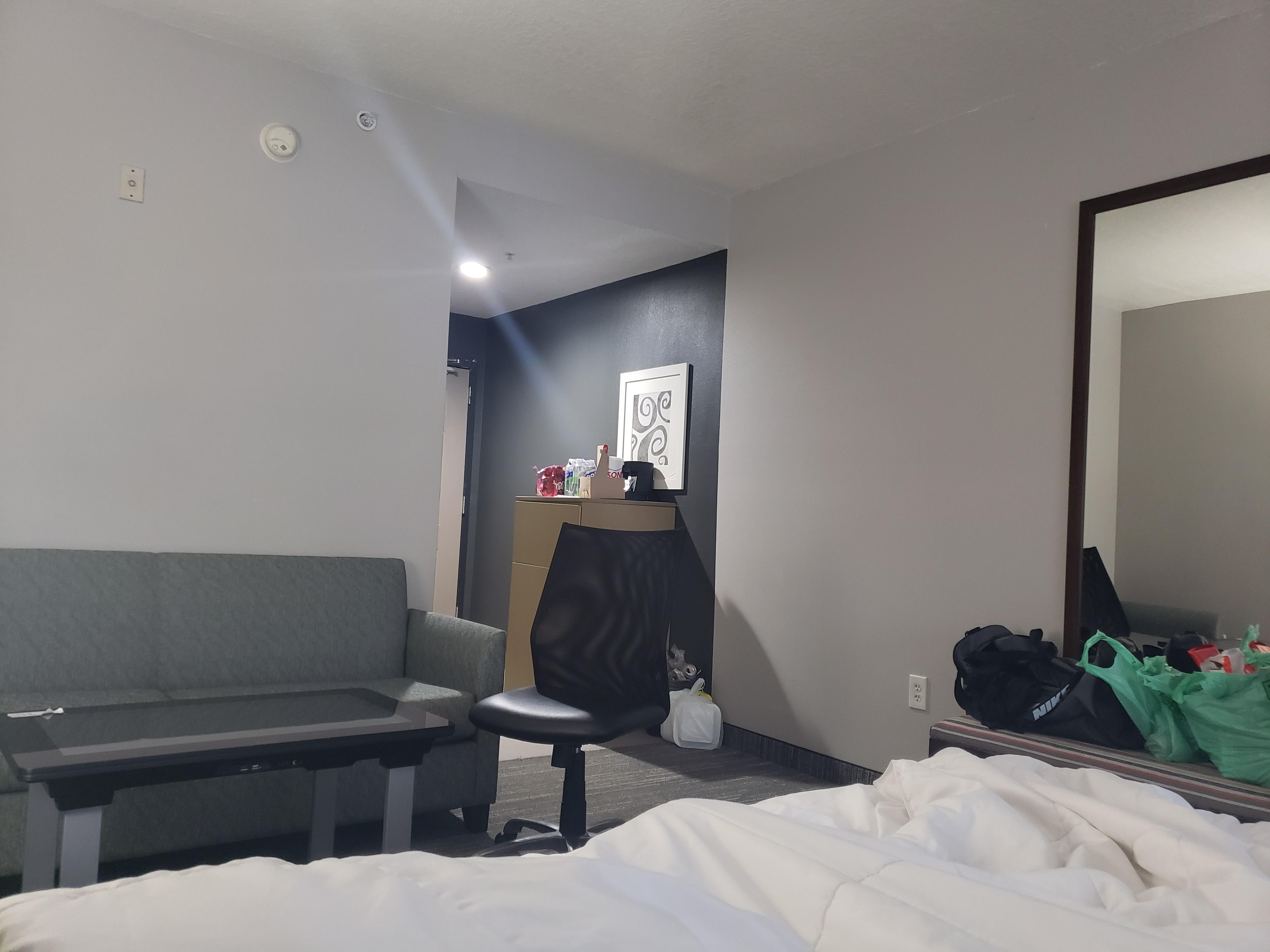 No kitchenette