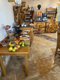 The expansive and delicious breakfast buffet.
