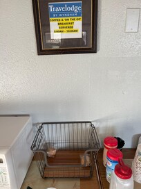 Lobby sign and breakfast