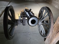 Kanone auf dem Turm