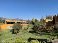 Hermosos y amplios jardines