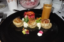 Speisenpräsentation im Spezialitätenrestaurant