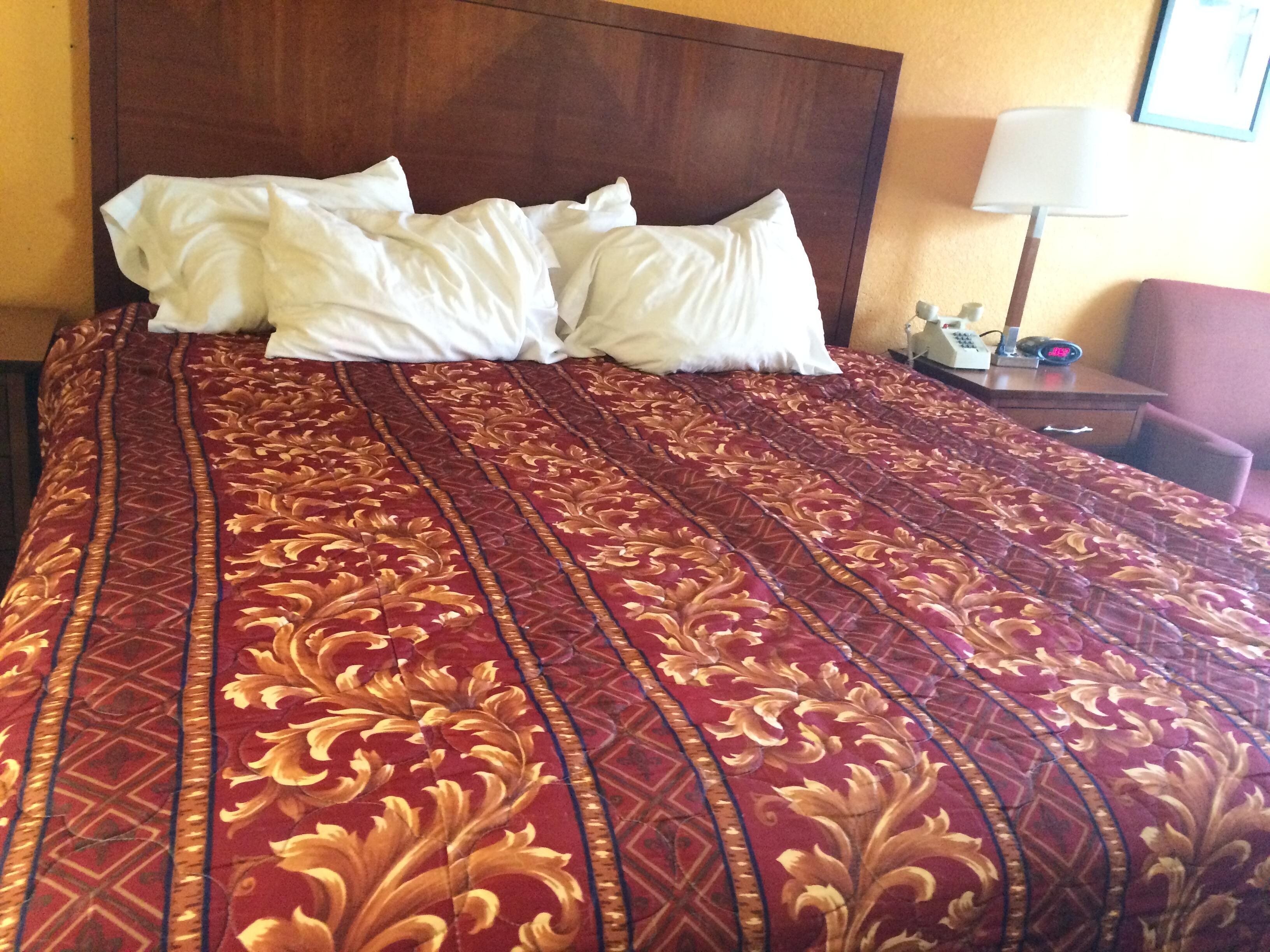 Amazing tv and fantastic King bed