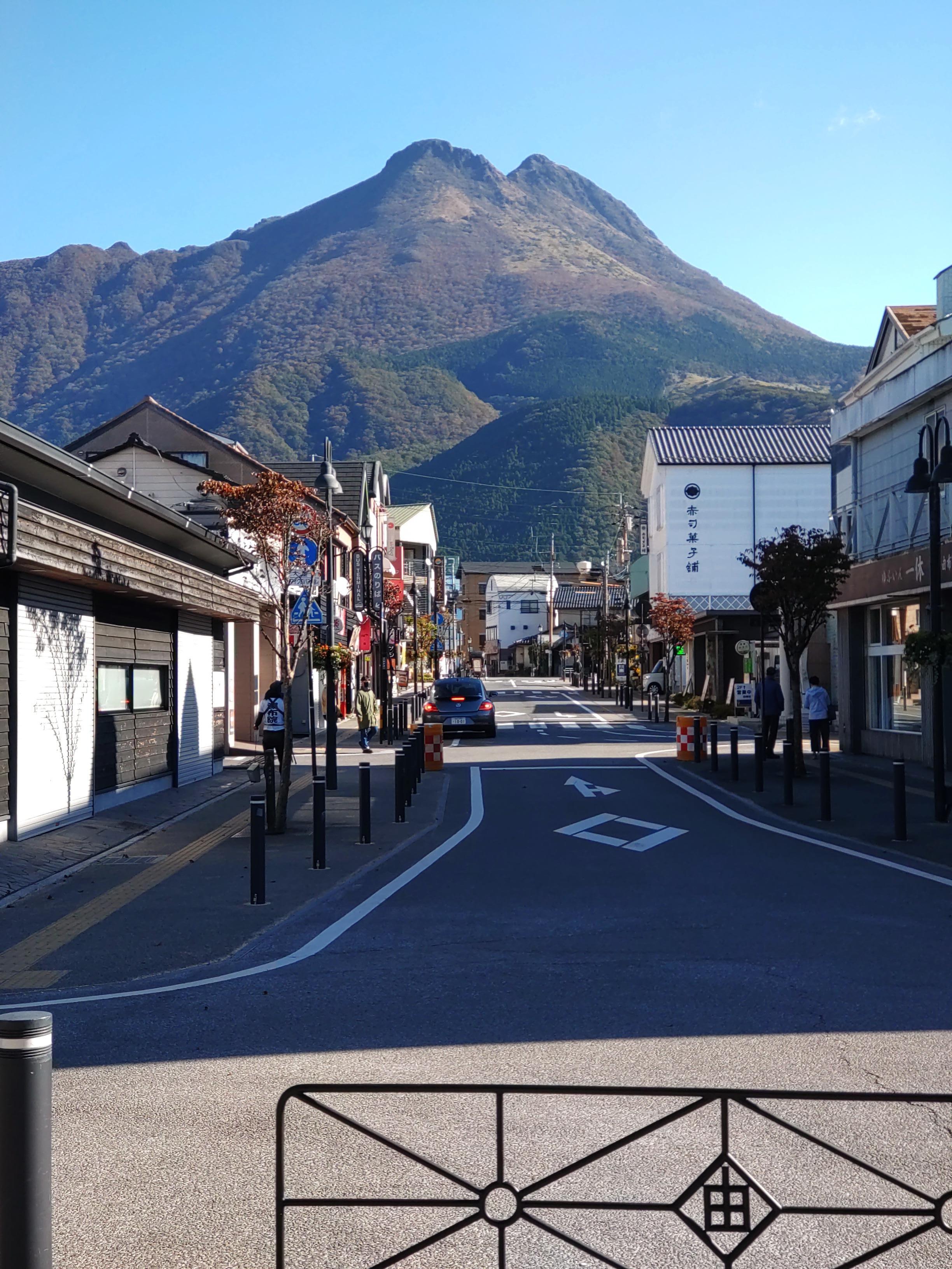 由布院駅前から