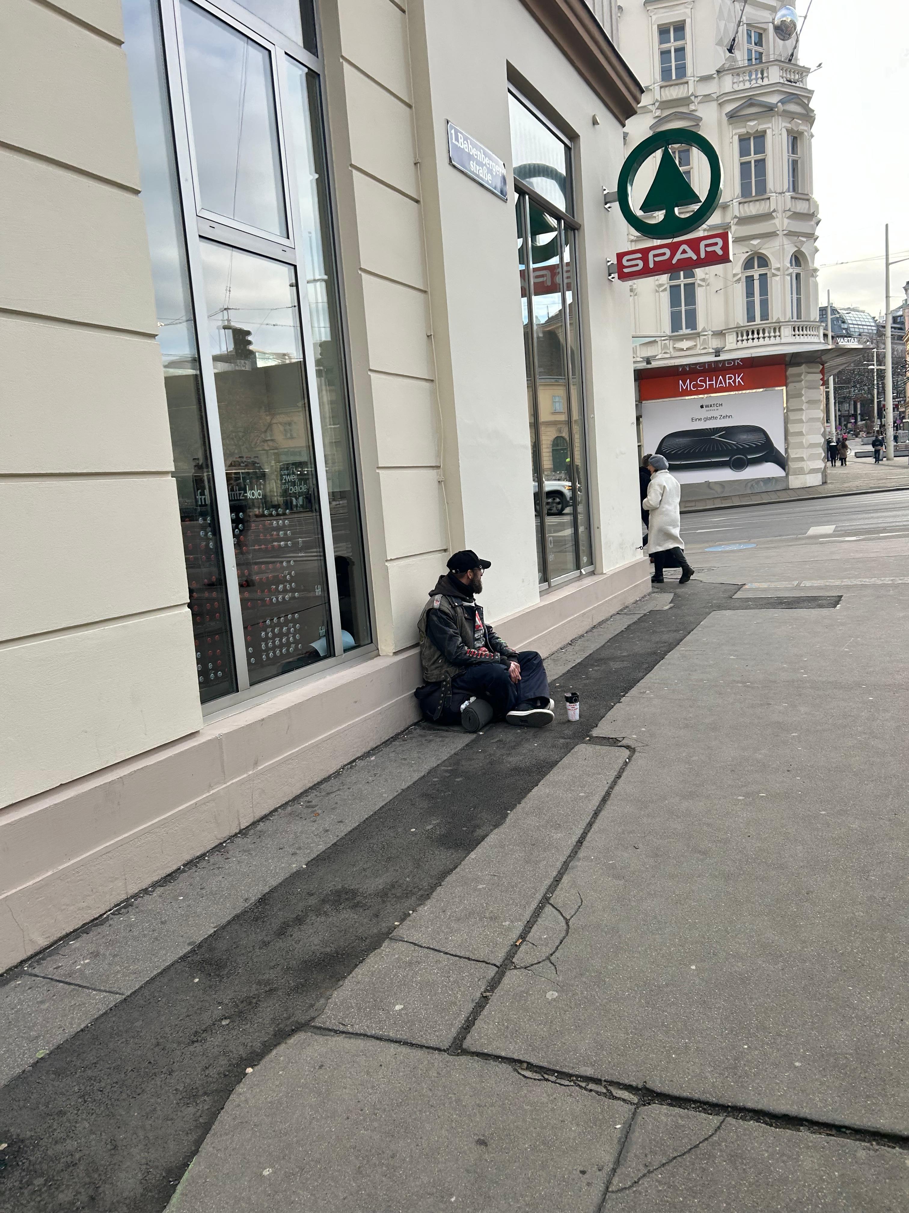 Another homeless person near NH hotel