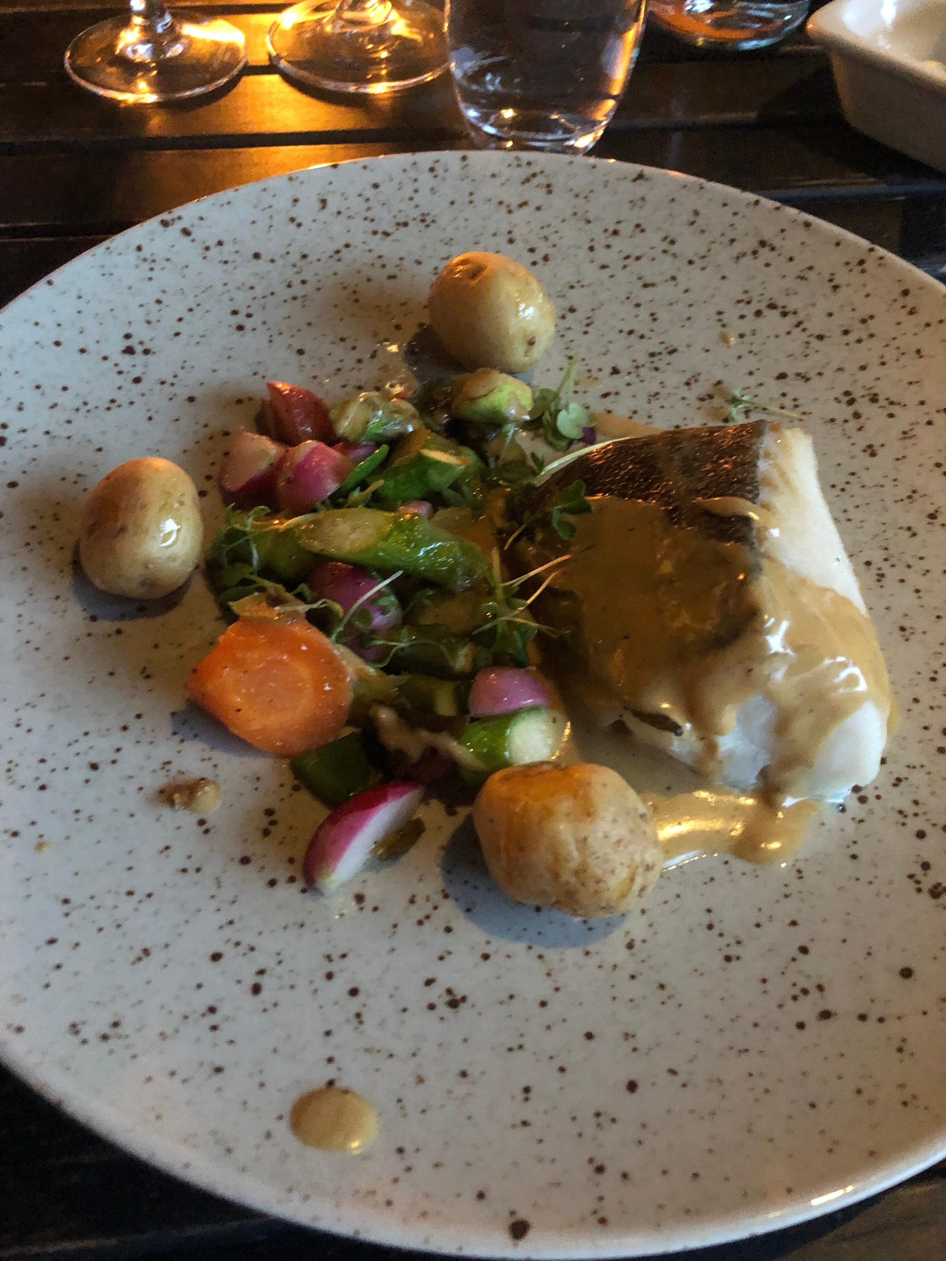 Torsken var väl tillagad och primörerna goda