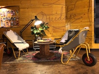 Cozy lobby to sip and read.