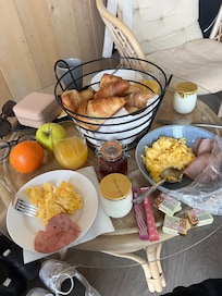 Hemmalagad frukost