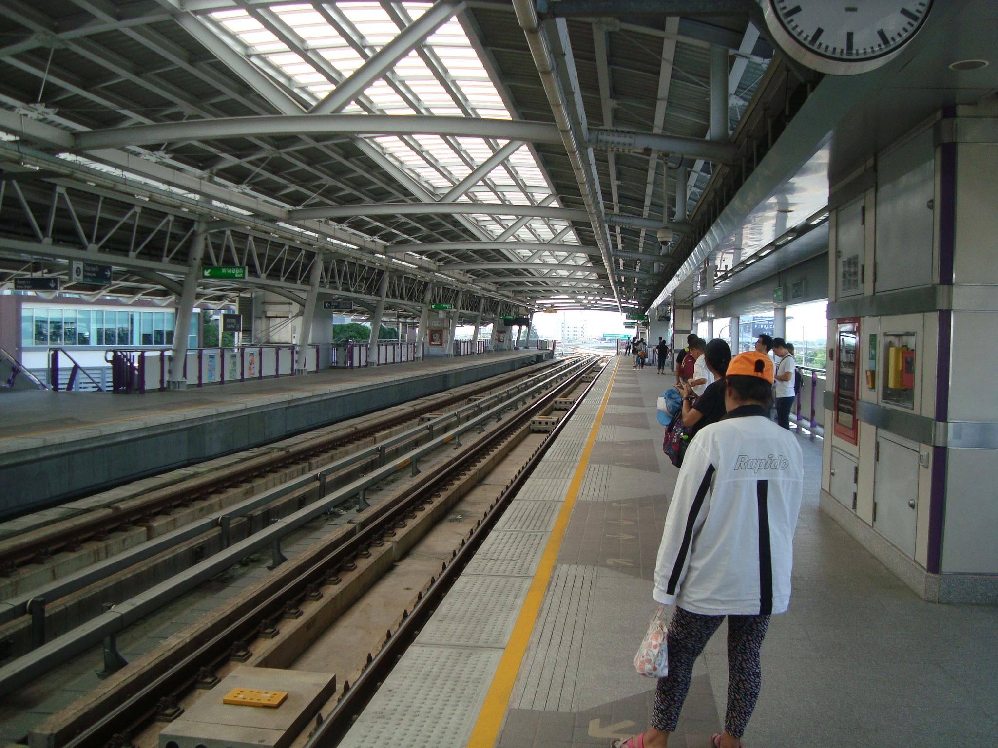 BTS Sky Train
