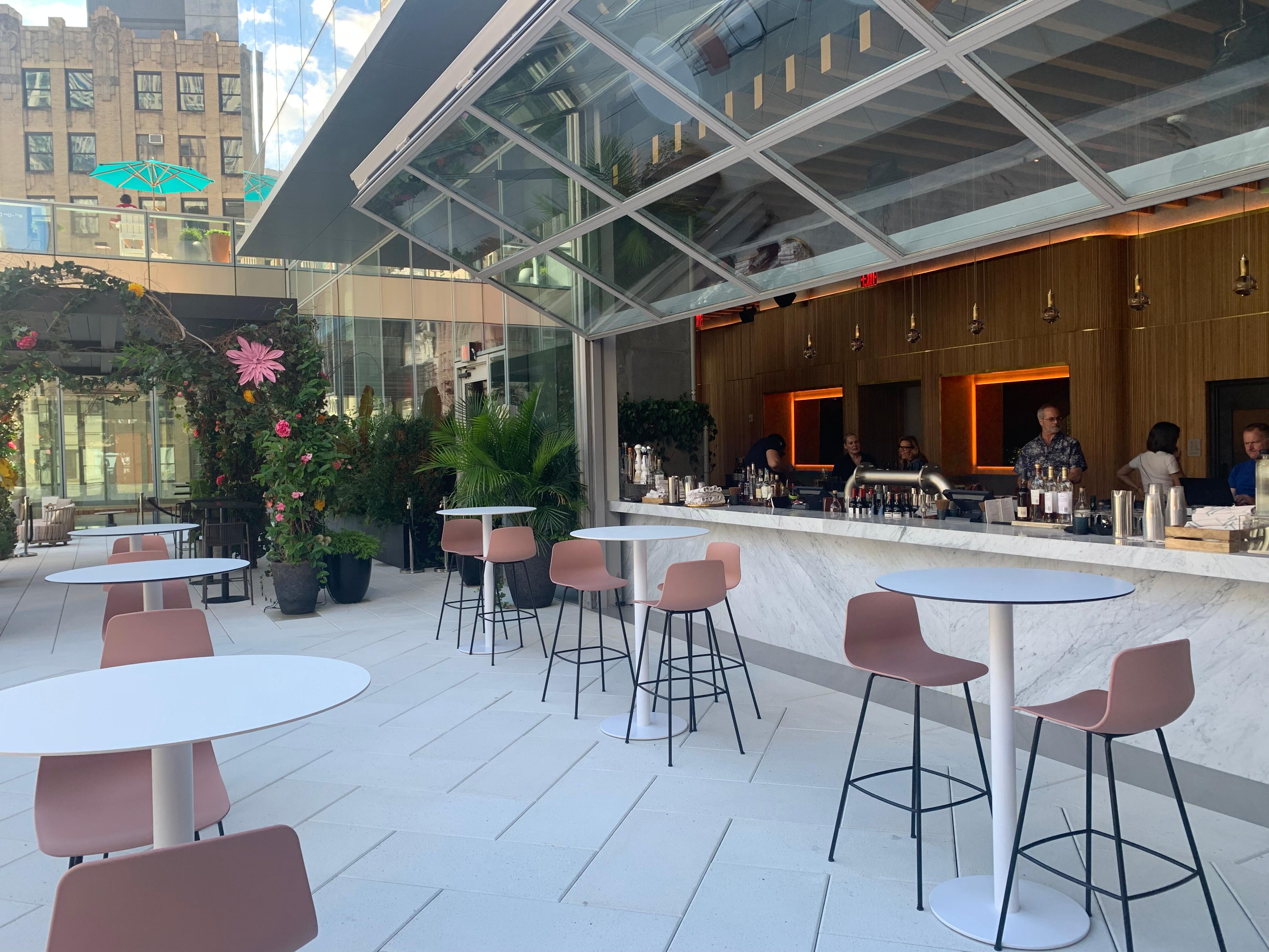 Bar