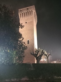 tour majestueuse