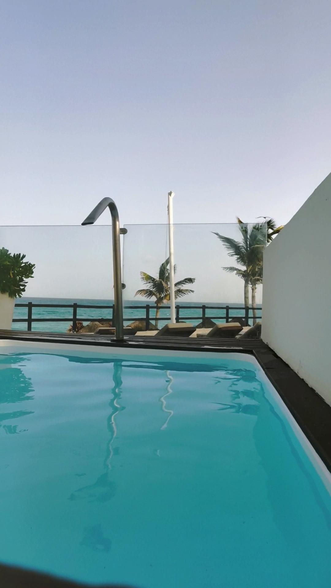 Preferred club King room with private pool
