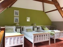 2nd bedroom