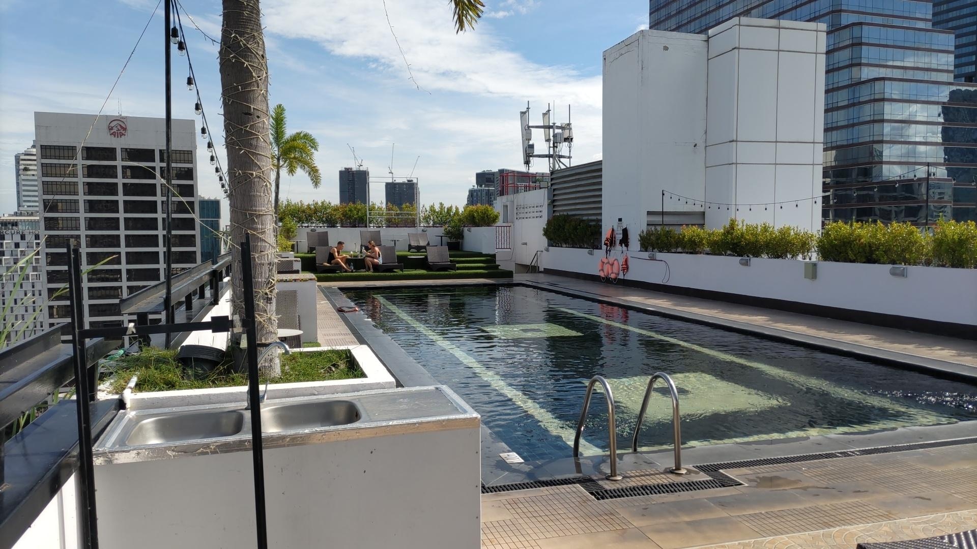 屋上のプール遊びは最高でした