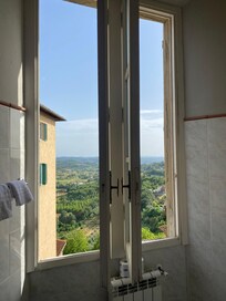 Stupenda vista, finestra del bagno