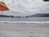 Beach 2 minutes away