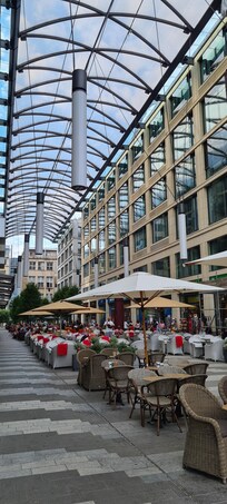 Rikt utvalg av restauranter.