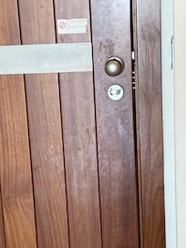 Litt bilde av døra denne ble heller ikle bedre etter 2 ganger sa vi i fra