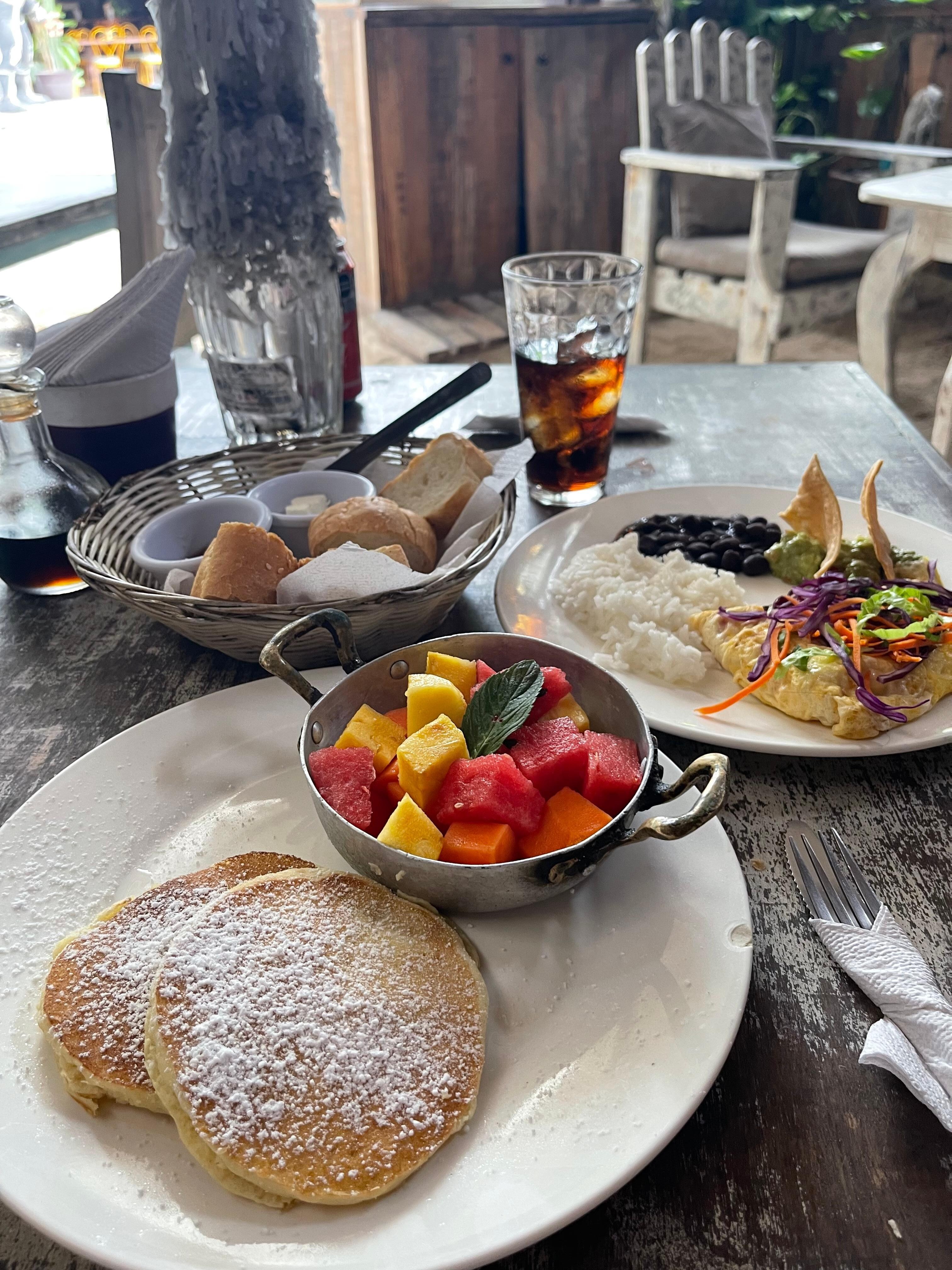 Delicious (free) breakfast!